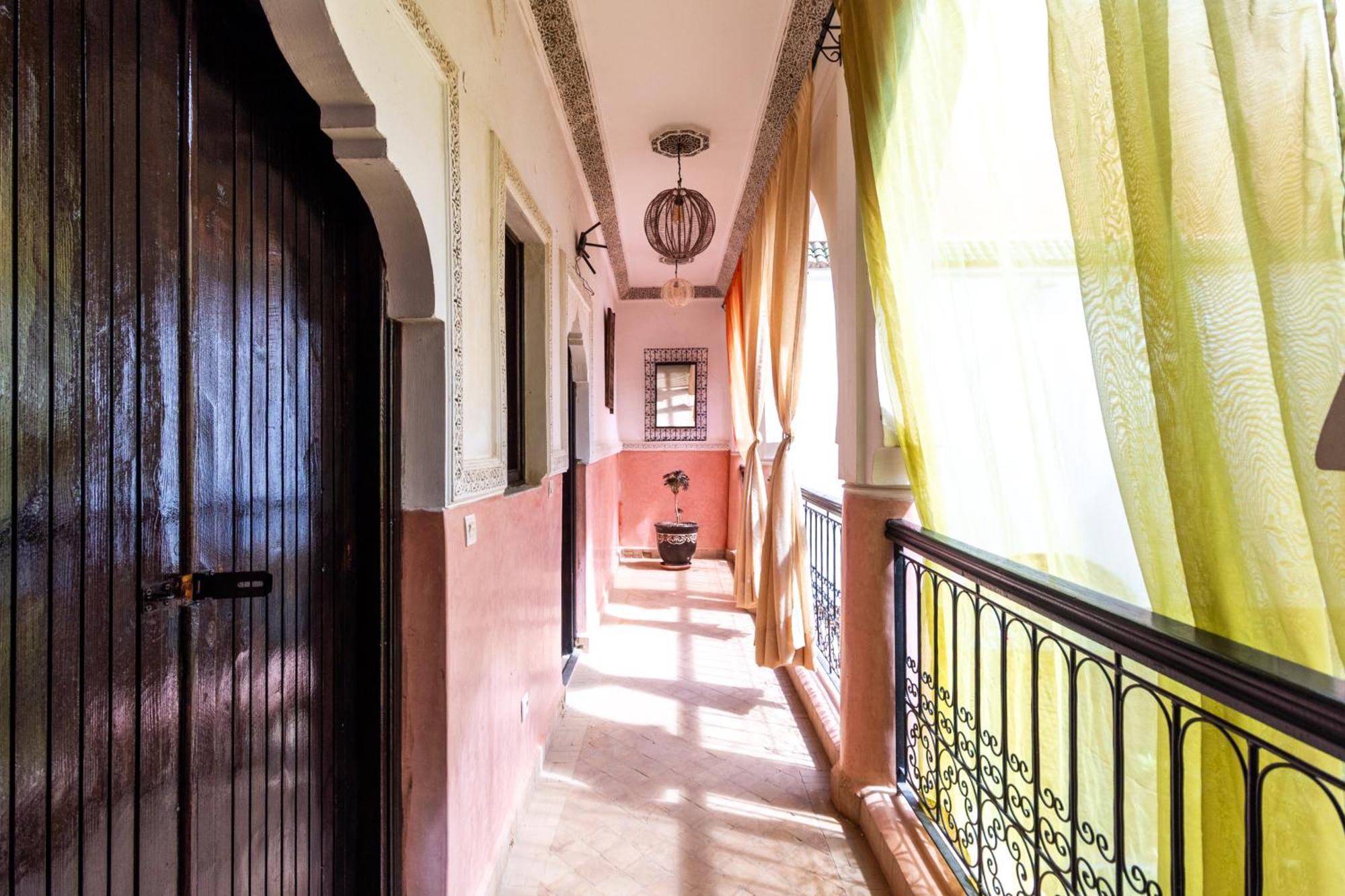 Riad Davina *