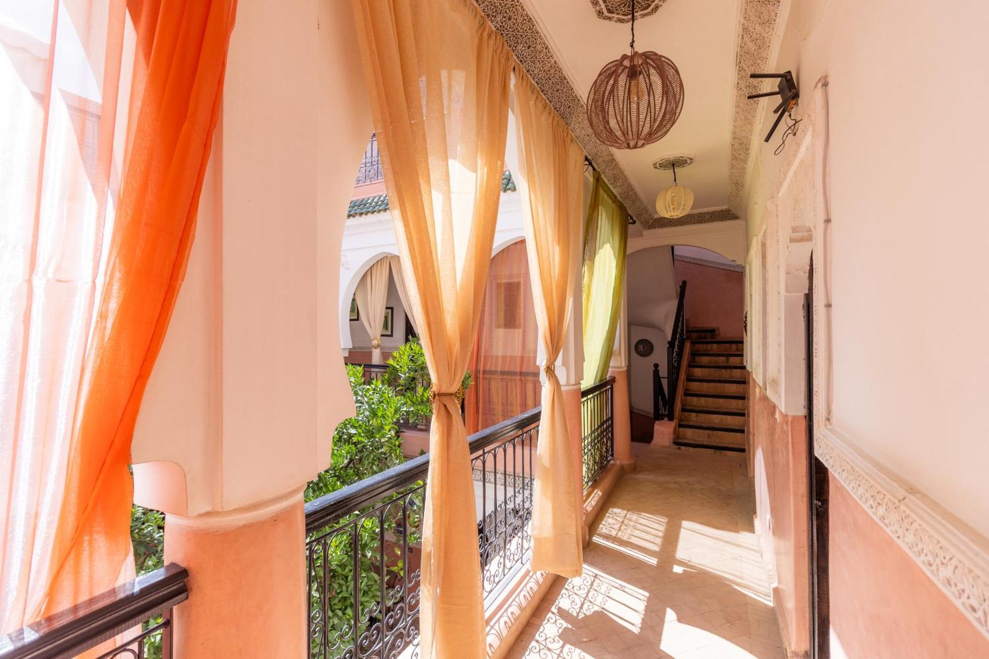 Riad Davina *
